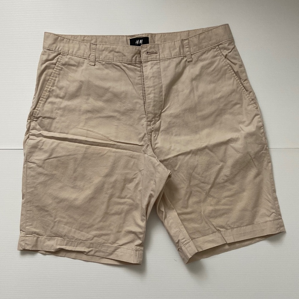 Beige shorts